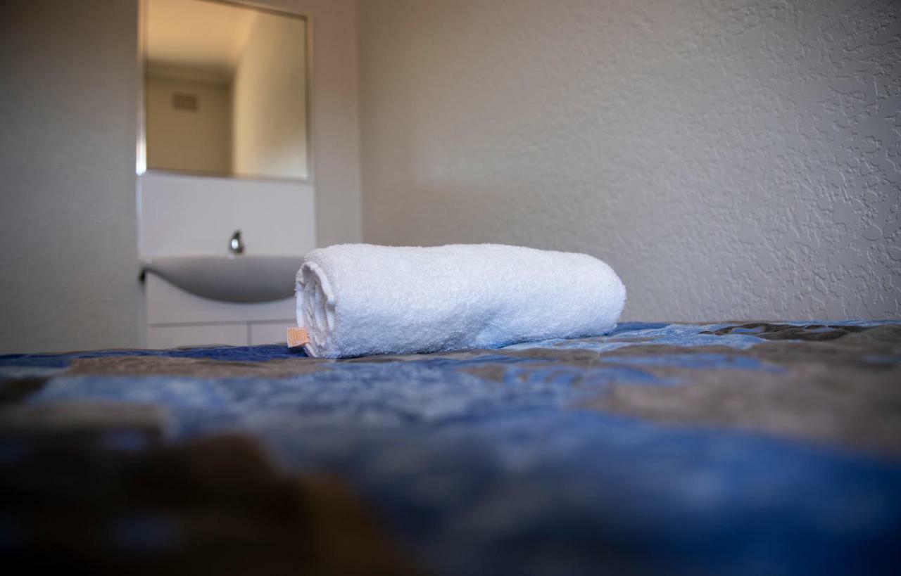 Criterion Hotel Gundagai Kültér fotó