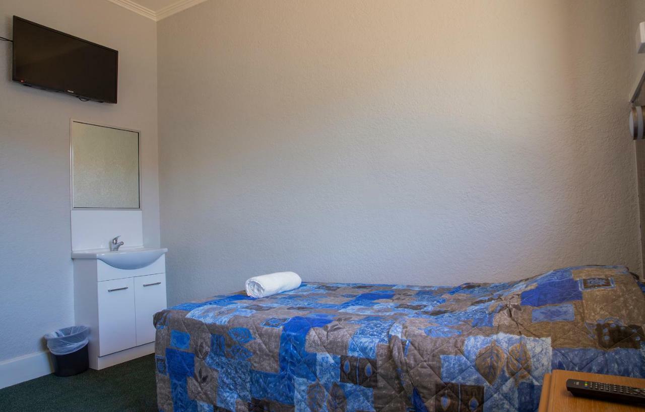 Criterion Hotel Gundagai Kültér fotó