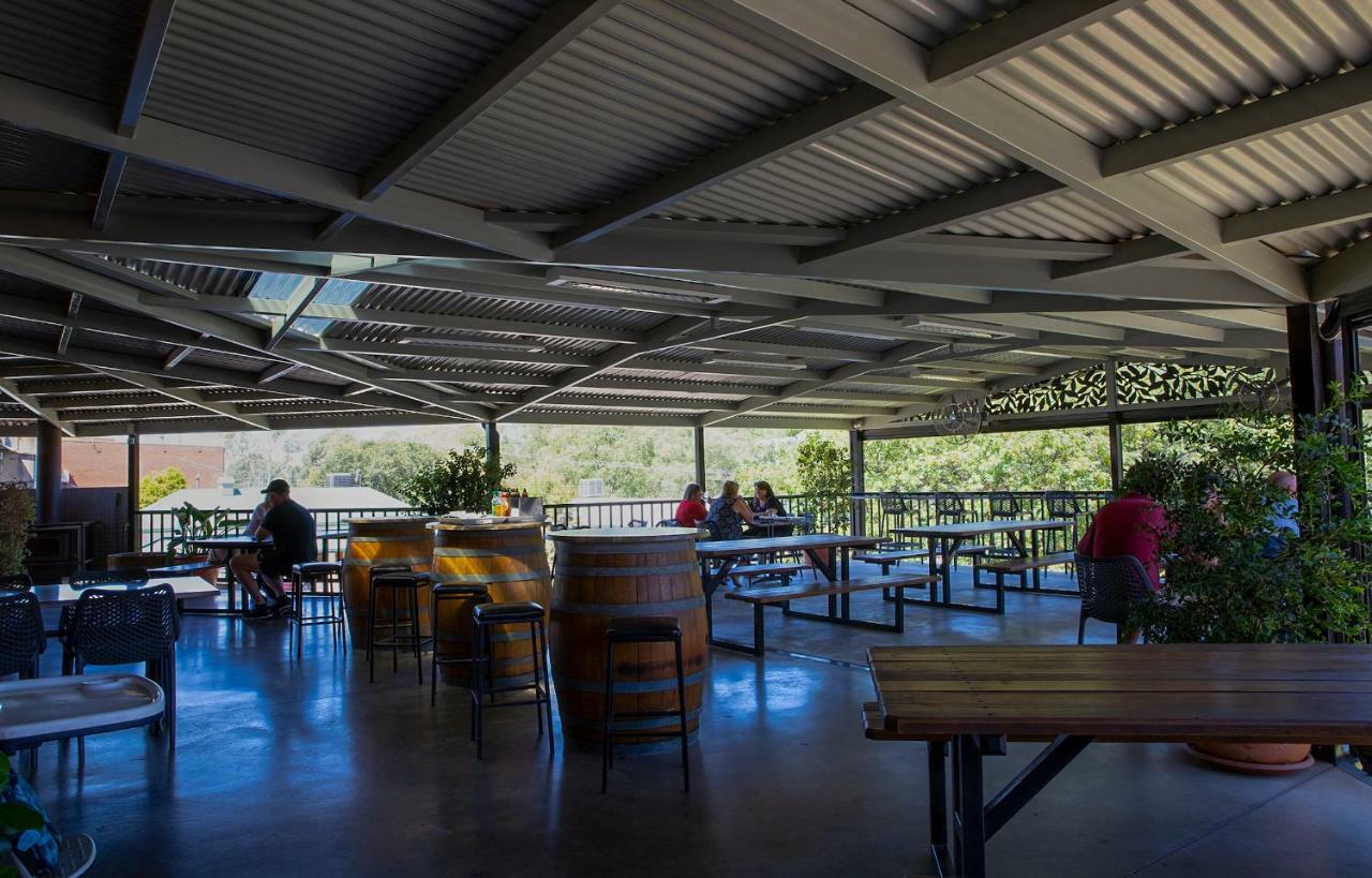 Criterion Hotel Gundagai Kültér fotó