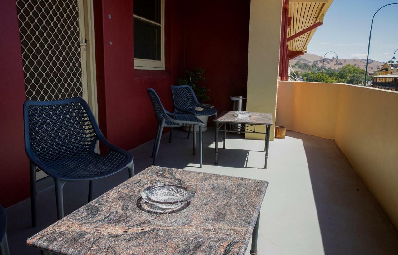 Criterion Hotel Gundagai Kültér fotó